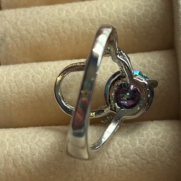 Silver Heart Ring with Purple Gemstone - Picture 4 of 4